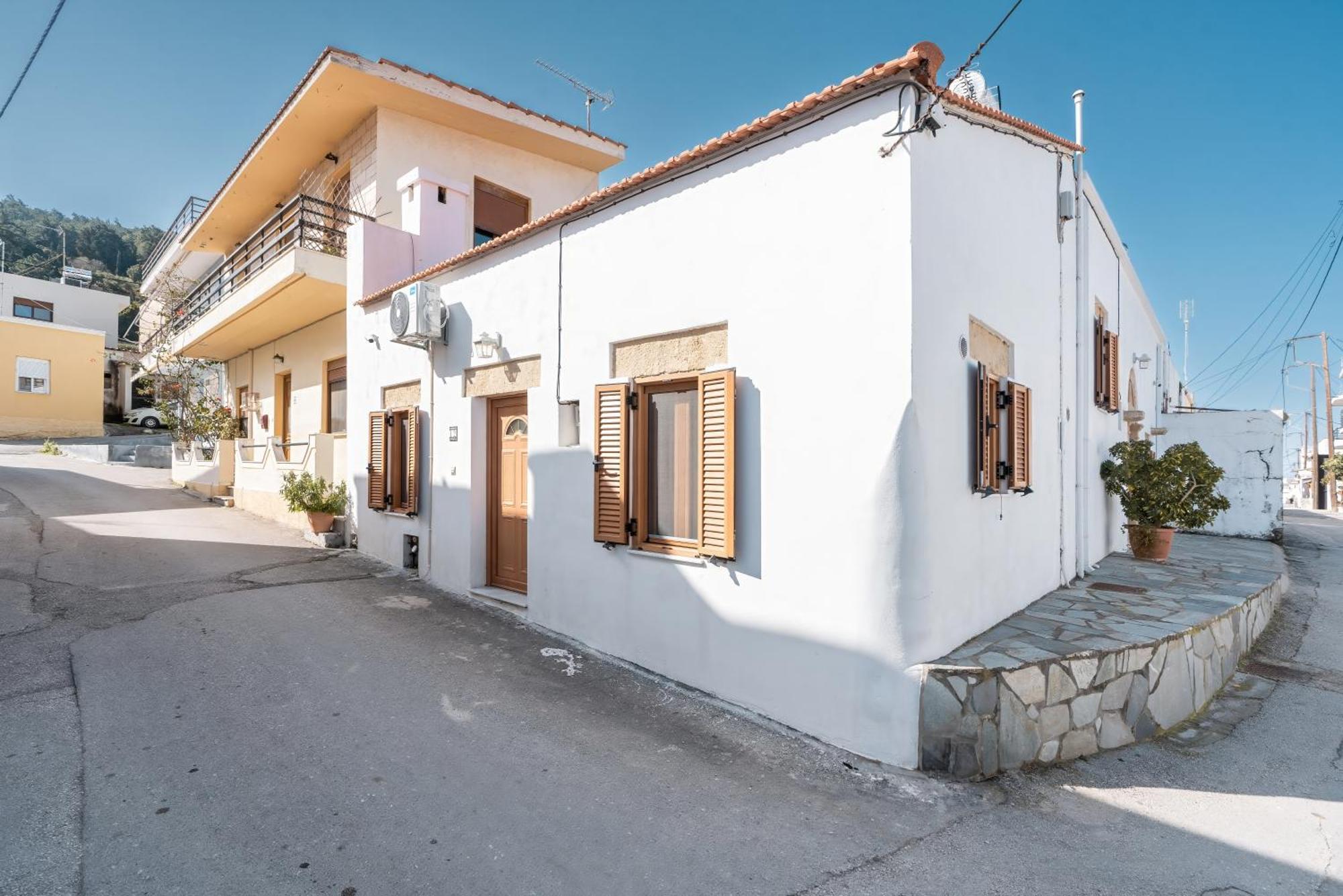 Alicia'S Traditional Home In Paradisi Paradeísion Exteriér fotografie